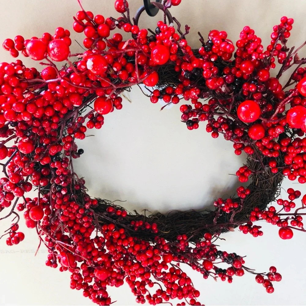 Christmas Red Berry Wreath